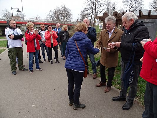 Sprzątali rzeki – Łebę i Okalicę 47723