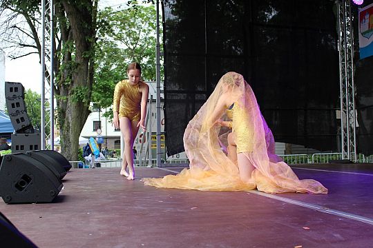 Radosny festyn z okazji Dnia Dziecka na Placu 55126