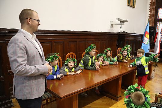 Wielkanocna wizyta przedszkolaków w lęborskim 62465