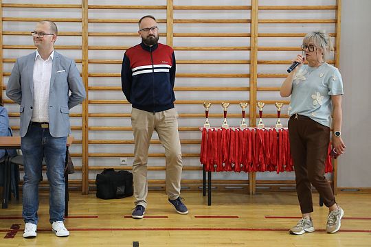„Kto z nas lepiej i prędzej” – sportowa zabawa 63235
