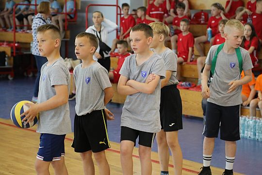 „Kto z nas lepiej i prędzej” – sportowa zabawa 63250