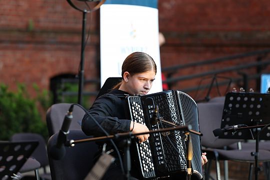 Letnie Granie ponownie na dziedzińcu ratusza – 65092