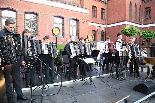 Letnie Granie ponownie na dziedzińcu ratusza – 65097