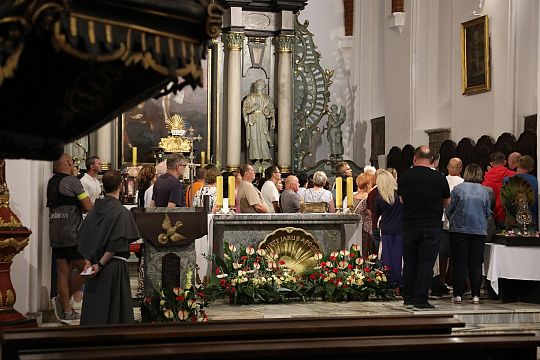 Pierwsze zwiedzanie Sanktuarium św. Jakuba Ap. w 65978