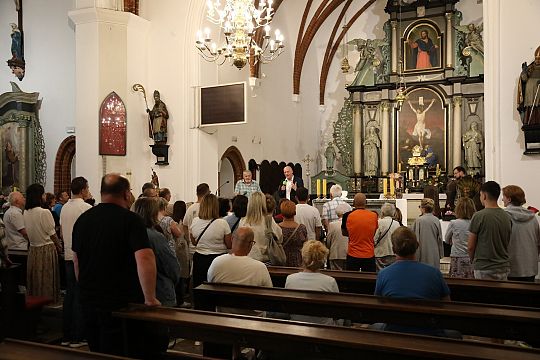 Pierwsze zwiedzanie Sanktuarium św. Jakuba Ap. w 65983