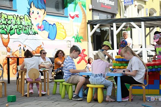 Letnie czwartki z książką i… niespodzianką! 66240