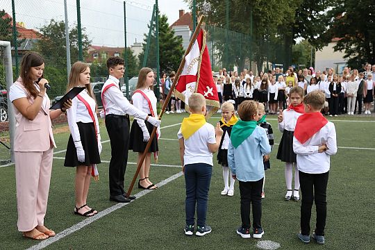 Uczniowie wrócili do szkół. Inauguracja roku 66694