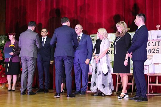 Powiatowe Obchody Dnia Edukacji Narodowej w 68201