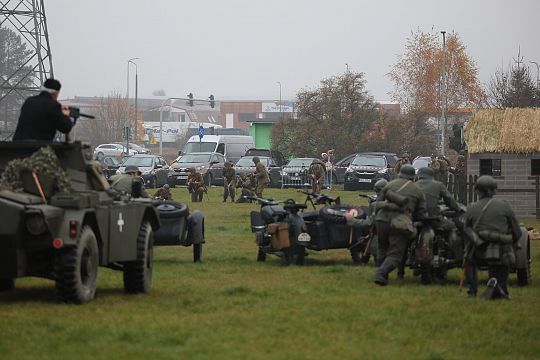 Lębork uczcił niepodległość widowiskiem o „Hubalu” 68829