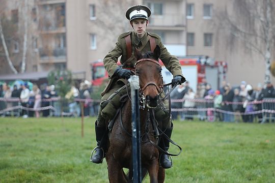 Lębork uczcił niepodległość widowiskiem o „Hubalu” 68833