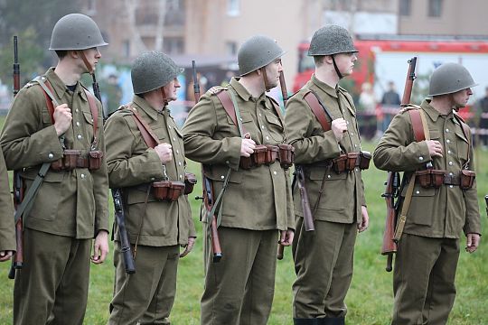 Lębork uczcił niepodległość widowiskiem o „Hubalu” 68854