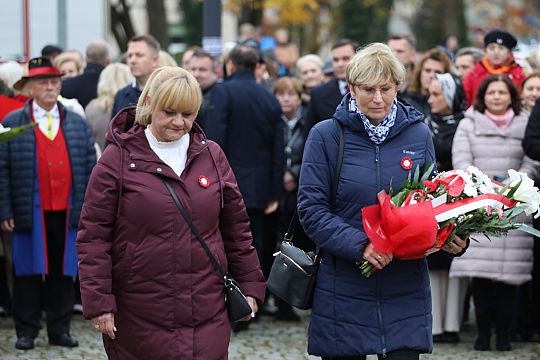 Z dumą i radością lęborczanie uczcili Narodowe 69015