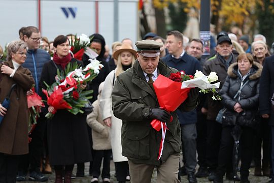 Z dumą i radością lęborczanie uczcili Narodowe 69017