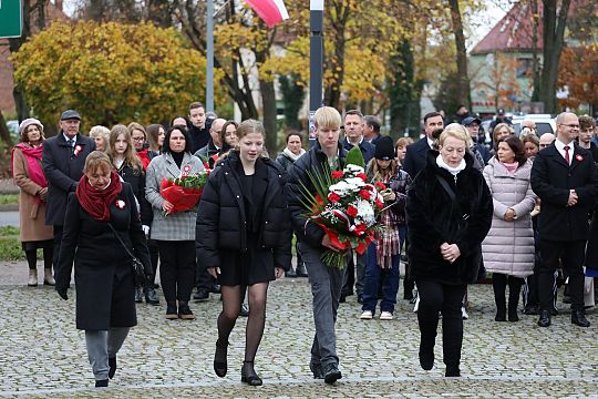 Z dumą i radością lęborczanie uczcili Narodowe 69040