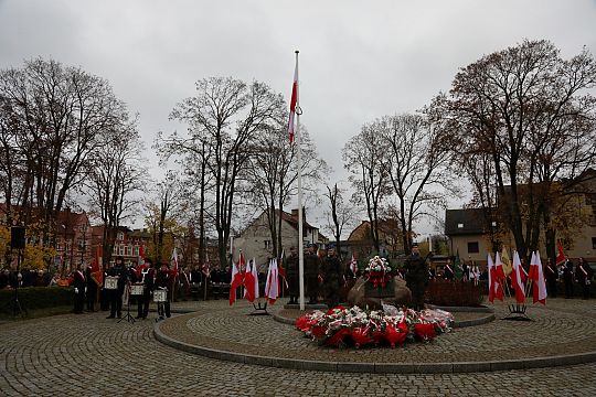 Z dumą i radością lęborczanie uczcili Narodowe 69046