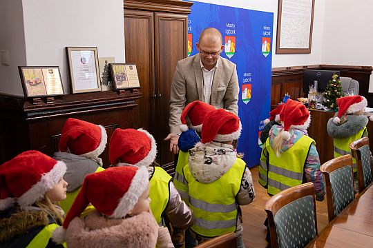 Świąteczne życzenia w Ratuszu! 70260