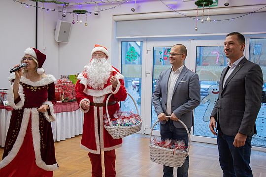 W Bazie Wigilijne spotkanie dzieci z obszaru 70510