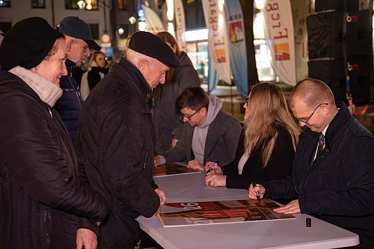 Miejskie kalendarze Lęborka na 2026 rok trafiły do 70566