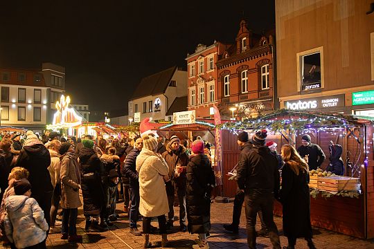 II Jarmark Bożonarodzeniowy w Lęborku przyciągnął 70636