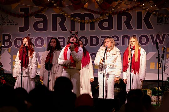 II Jarmark Bożonarodzeniowy w Lęborku przyciągnął 70688