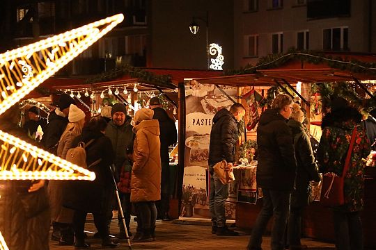II Jarmark Bożonarodzeniowy w Lęborku przyciągnął 70710