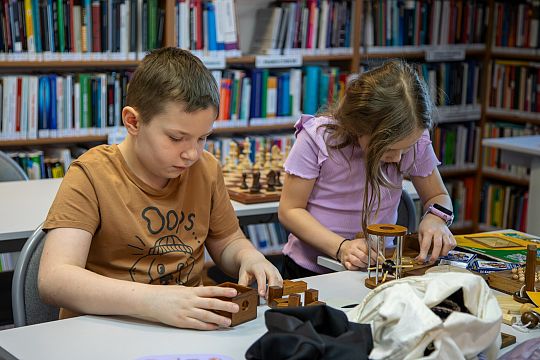 Od dawnych rzemiosł po Minecrafta. Ferie zimowe z 71042