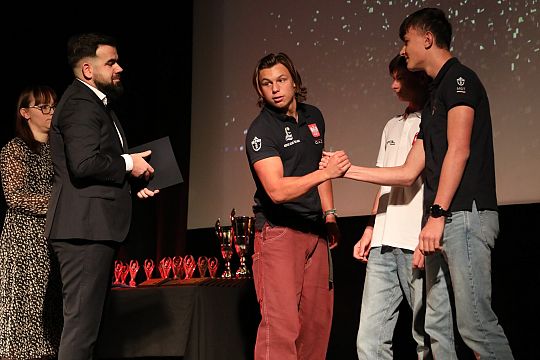 Wielka gala we „Fregacie” - zasłużone laury dla 71655