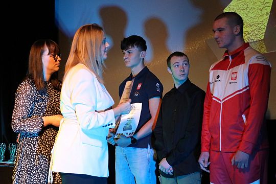 Wielka gala we „Fregacie” - zasłużone laury dla 71691