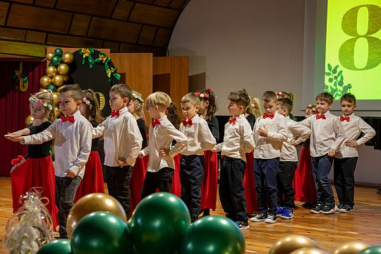 Od 80 lat wychowuje pokolenia lęborczan – 71954