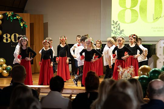 Od 80 lat wychowuje pokolenia lęborczan – 71956