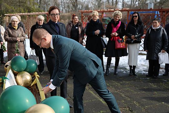 Od 80 lat wychowuje pokolenia lęborczan – 72009