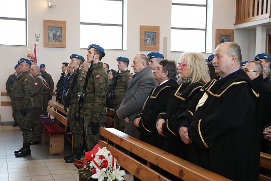 Historia, która łączy pokolenia - Lębork w hołdzie 72140