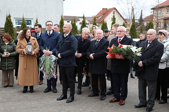 Historia, która łączy pokolenia - Lębork w hołdzie 72149