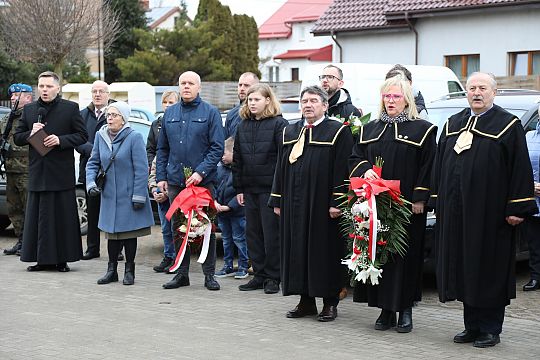 Historia, która łączy pokolenia - Lębork w hołdzie 72150