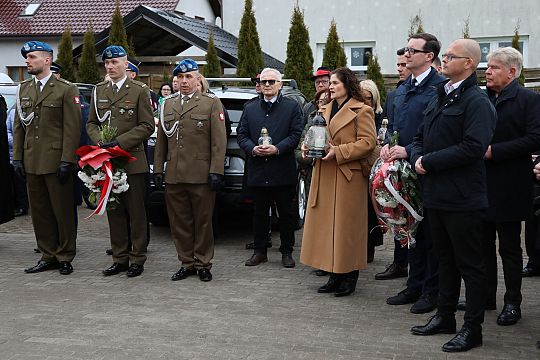 Historia, która łączy pokolenia - Lębork w hołdzie 72155