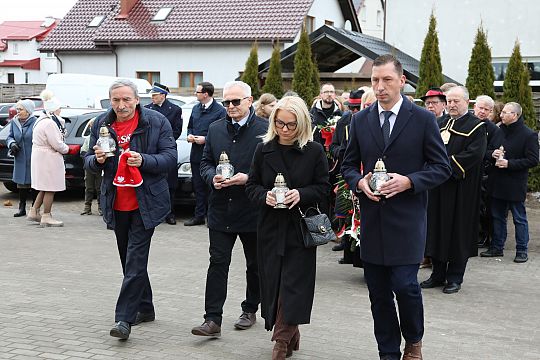 Historia, która łączy pokolenia - Lębork w hołdzie 72171