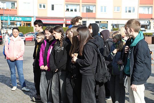 Wiosna przyszła do Lęborka! Setki dzieci w barwnym 72412