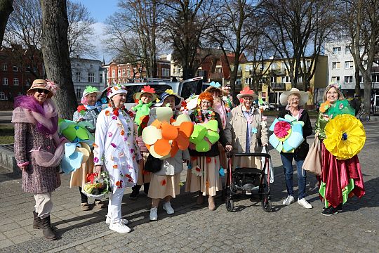 Wiosna przyszła do Lęborka! Setki dzieci w barwnym 72426