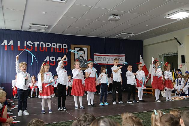 Uczniowie SJSP LTO uczcili rocznicę Niepodległości