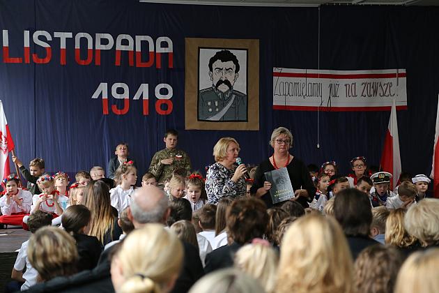 Uczniowie SJSP LTO uczcili rocznicę Niepodległości