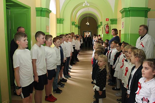 Razem zaśpiewali wszystkie zwrotki Mazurka Dąbrowskiego