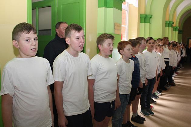 Razem zaśpiewali wszystkie zwrotki Mazurka Dąbrowskiego