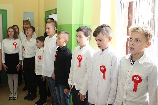 Razem zaśpiewali wszystkie zwrotki Mazurka Dąbrowskiego