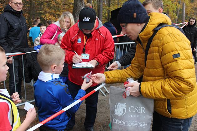 Indywidualne Biegi Przełajowe z okazji Święta Niepodległości w strugach deszczu