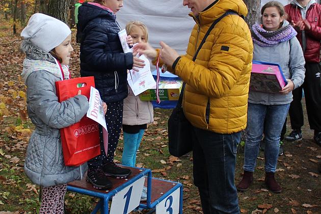 Indywidualne Biegi Przełajowe z okazji Święta Niepodległości w strugach deszczu