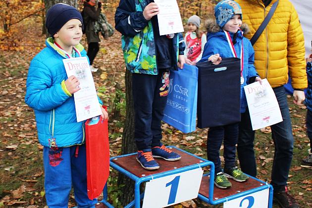 Indywidualne Biegi Przełajowe z okazji Święta Niepodległości w strugach deszczu