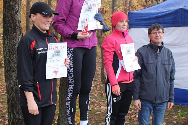 Indywidualne Biegi Przełajowe z okazji Święta Niepodległości w strugach deszczu