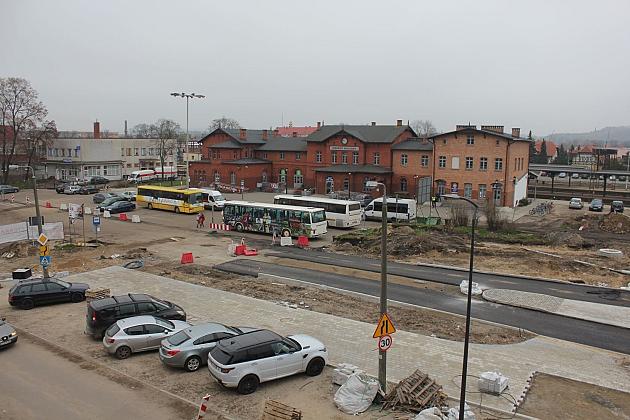 Lęborski Węzeł Przesiadkowy. Front robót na Dworcowej