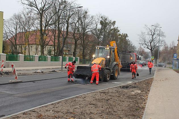 Lęborski Węzeł Przesiadkowy. Front robót na Dworcowej
