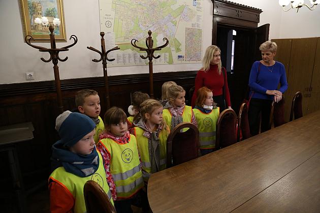 Przedświąteczna wizyta przedszkolaków z Przedszkola Nr 2